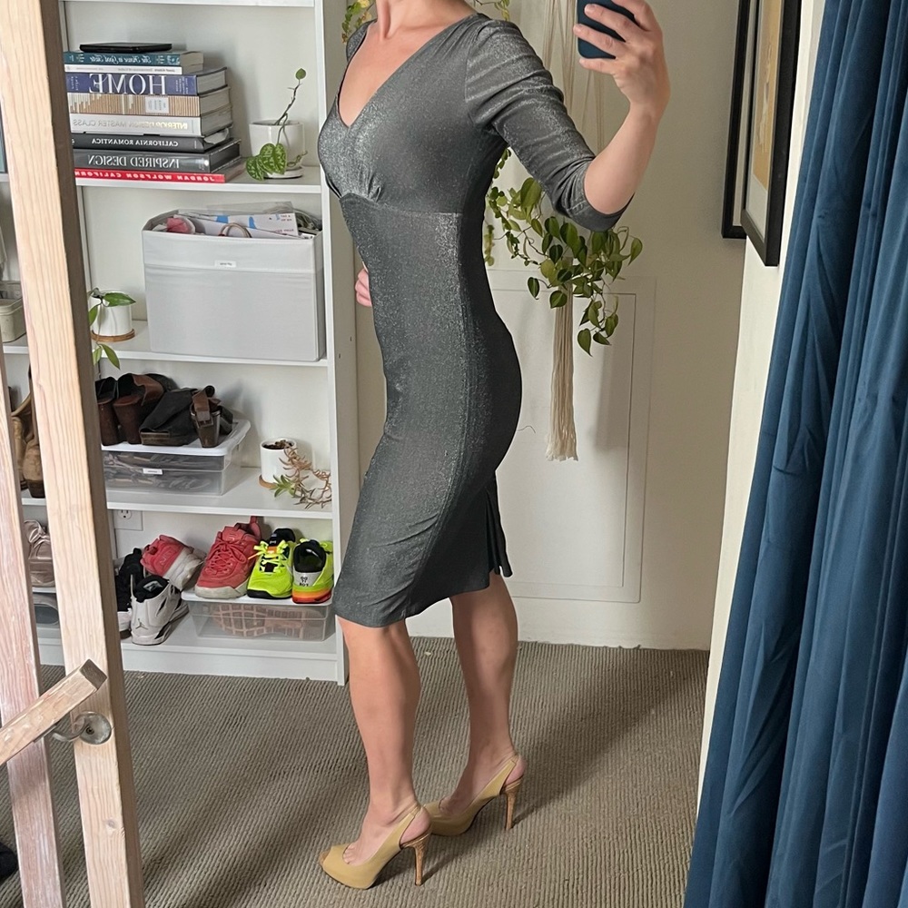 Laura Byrnes Black Label Silver Sparkly 3/4 Sleeve Midi Bodycon Sheath Dress - Picture 2 of 5